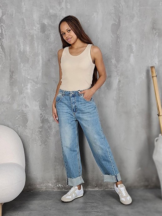 Джинсы Souvenir с подворотами и обрезанным краем голубые