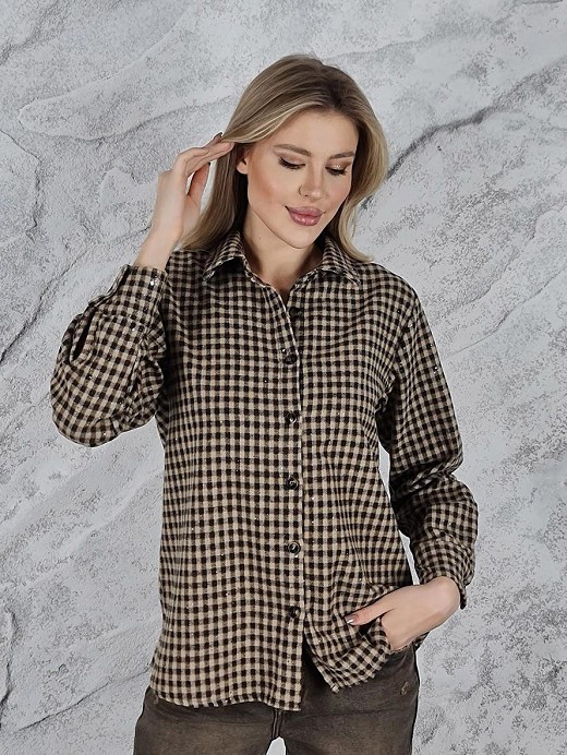 Рубашка BluRoyal с блестками в клетку бежевая 