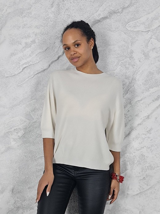 Джемпер Imperial 3/4 рукав круглый вырез молочный