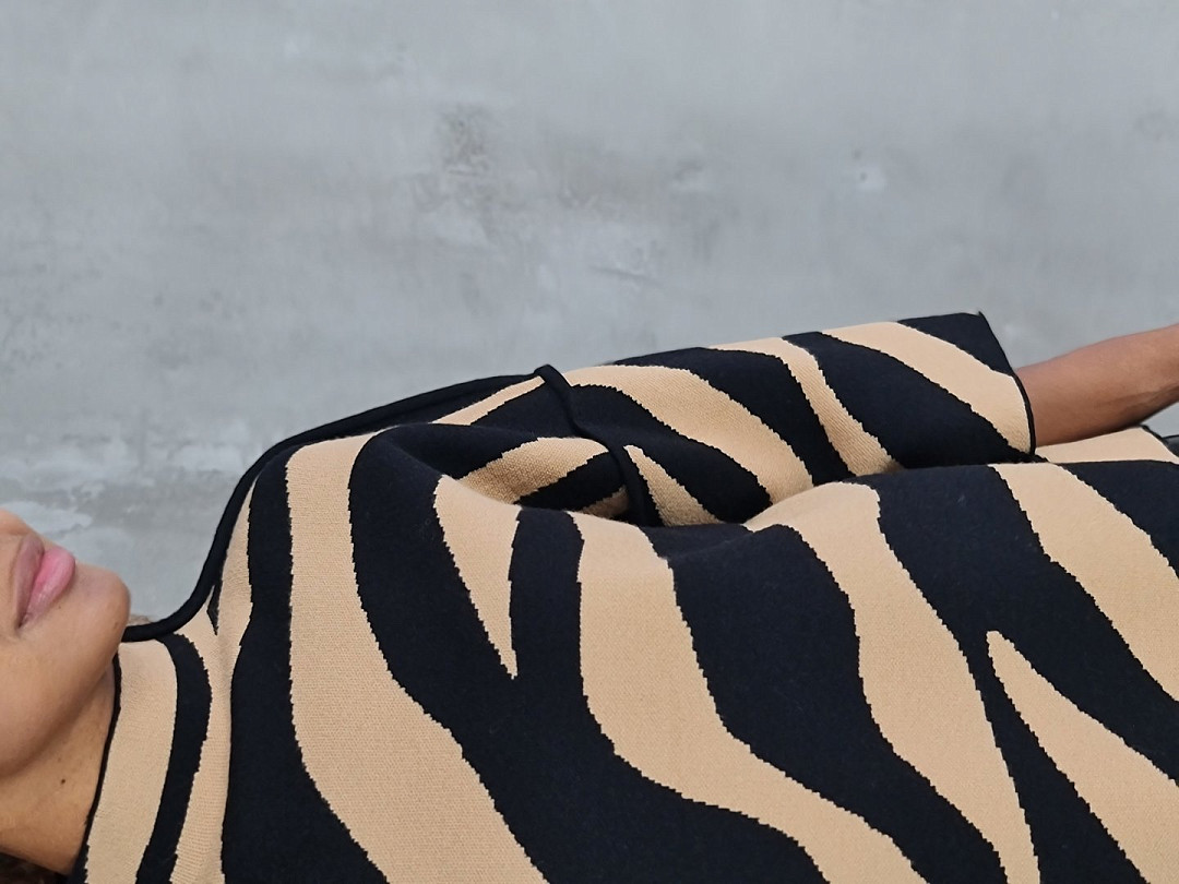 Джемпер J-Clair зебра с беж.-черн.полосками, фотография №4