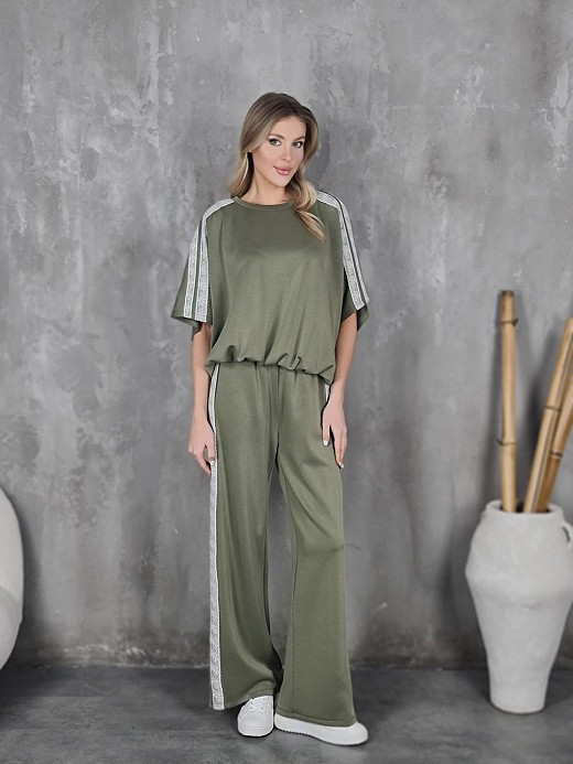 Костюм Imperial свитшот с коротким рукавом + брюки с кружевными лампасами хаки