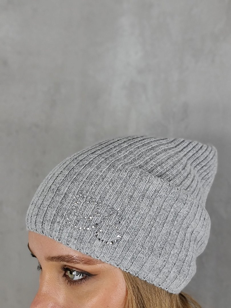 Шапка Blanca с буквой из страз серая , фотография №3