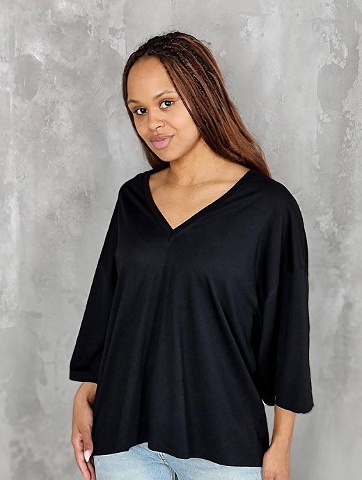 Футболка Imperial оверсайз v вырез черная 