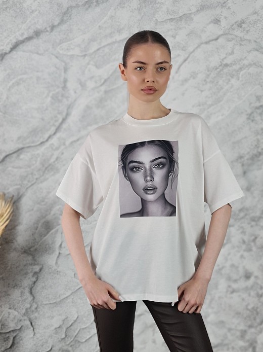 Футболка Vicolo принт Фото девушки белая