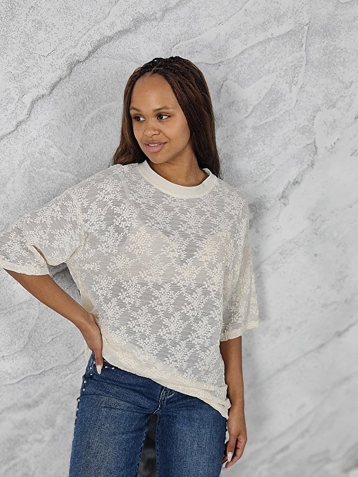 Блузка MIHO'S в сеточку с вышивкой кремовая