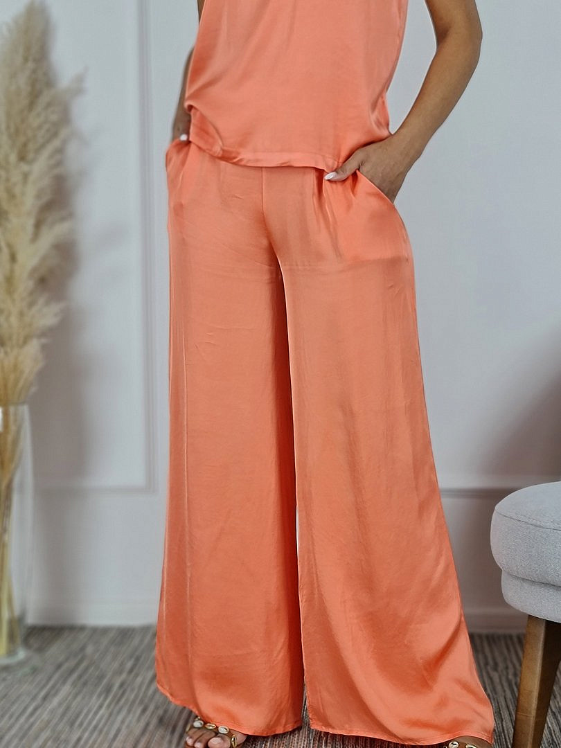 Костюм Vicolo атласный футболка и брюки оранжевый, фотография №2