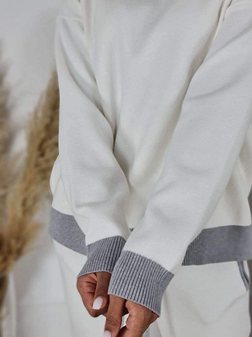 Костюм Melany двухцветный джемпер и брюки молочный/серый, фотография №4