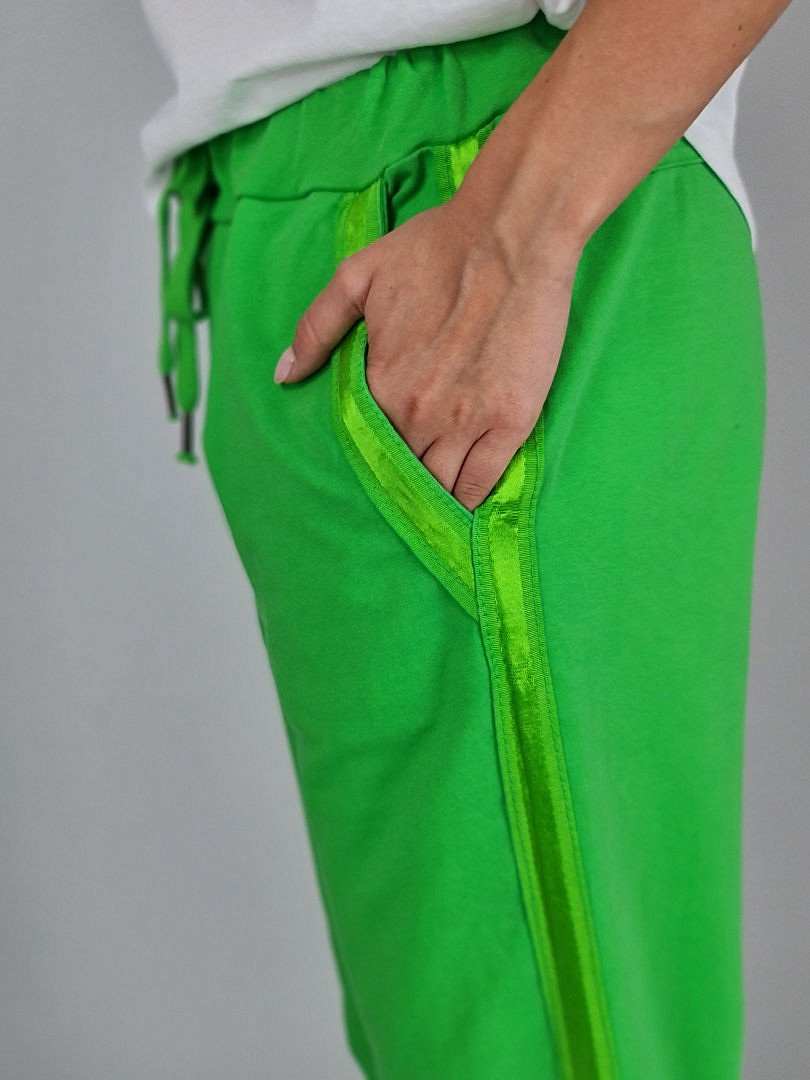 Брюки Naiif на завязочках ярко-зелёные , фотография №5