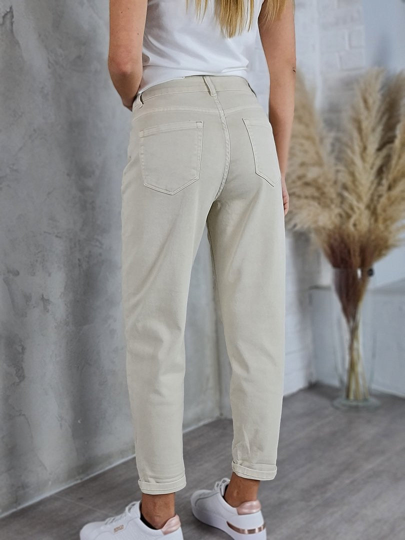 Джинсы-бананы Mira Belle с подворотами кремовые, фотография №5