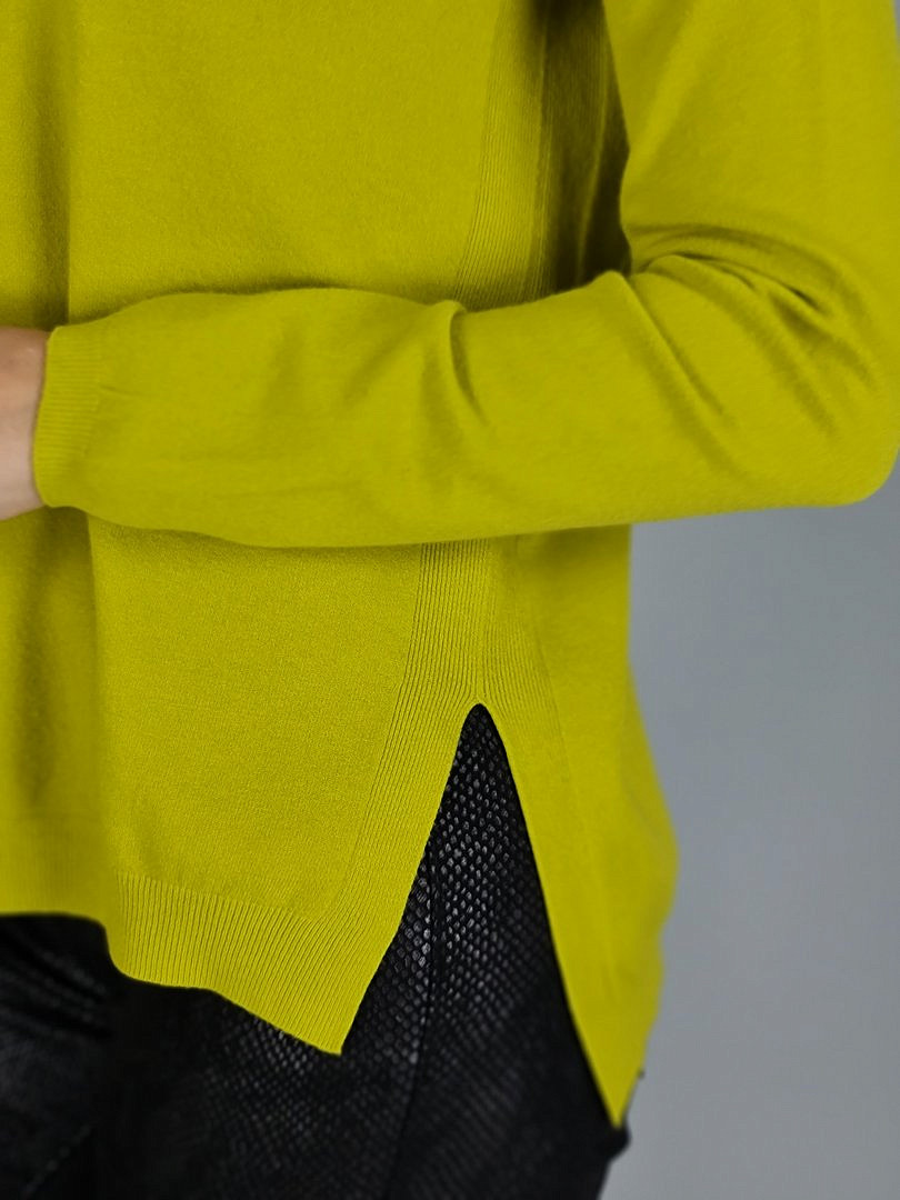 Кофта Kontatto свободная с круглым воротом салатовая (Olio), фотография №2