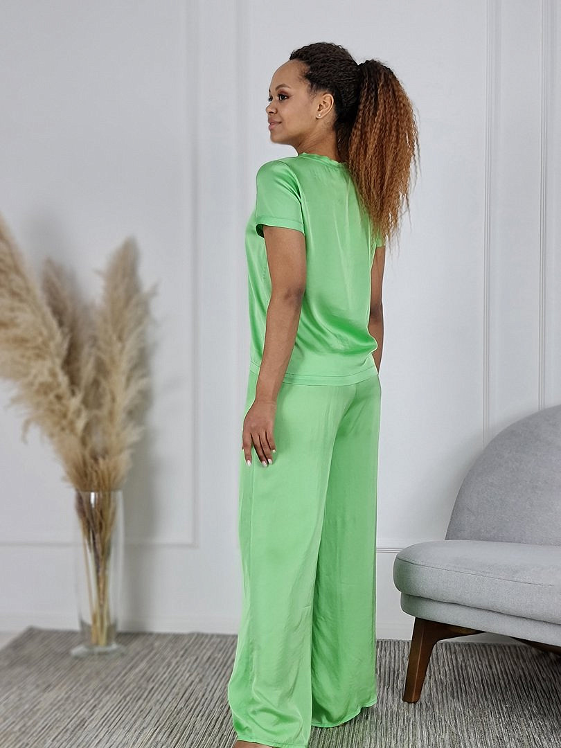 Костюм Vicolo атласный футболка и брюки лайм, фотография №5