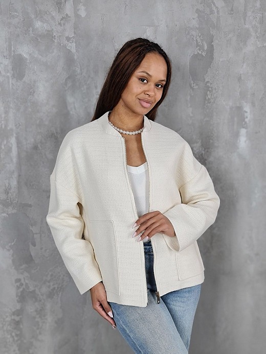 Бомбер CLOTHÉ на молнии молочный