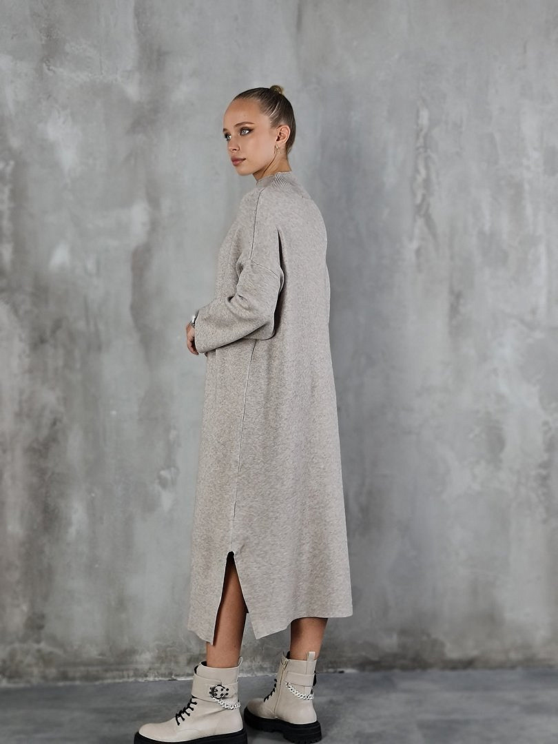 Платье Lara трикотажное с разрезами внизу бежевое, фотография №5