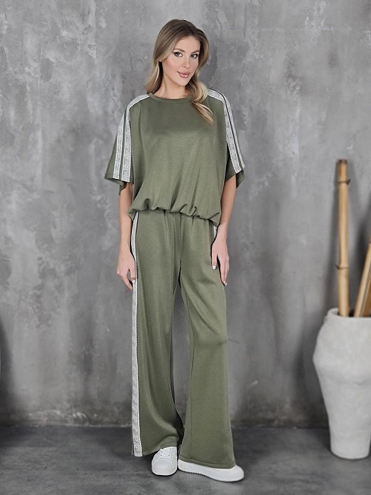 Костюм Imperial свитшот с коротким рукавом + брюки с кружевными лампасами хаки