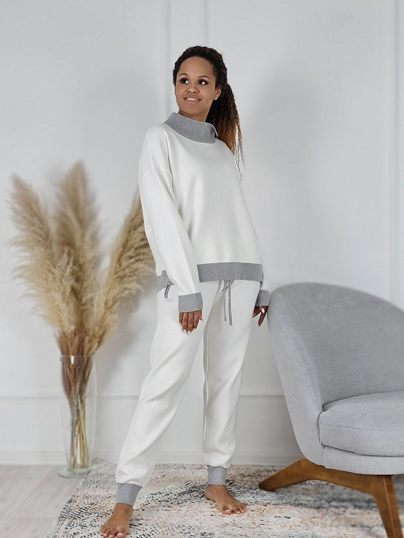 Костюм Melany двухцветный джемпер и брюки молочный/серый, фотография №1