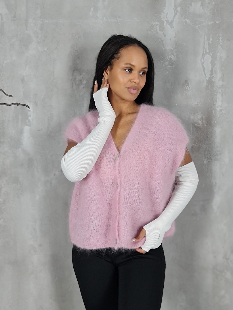 Митенки My Little Italy с буквой В из стразиков длинные молочные, фотография №3