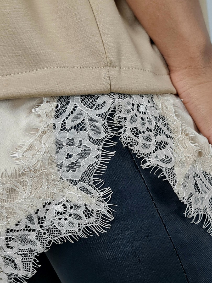 Туника BluRoyal с атласной вставкой песочная, фотография №3