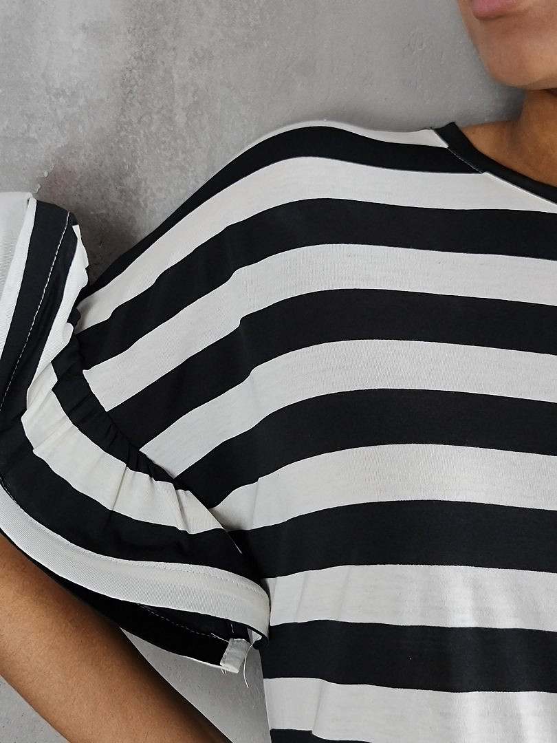 Платье Vicolo макси в полоску с объёмными рукавами белое, фотография №4