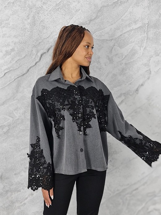 Рубашка Mitica&Co. с кружевом и пайетками серая