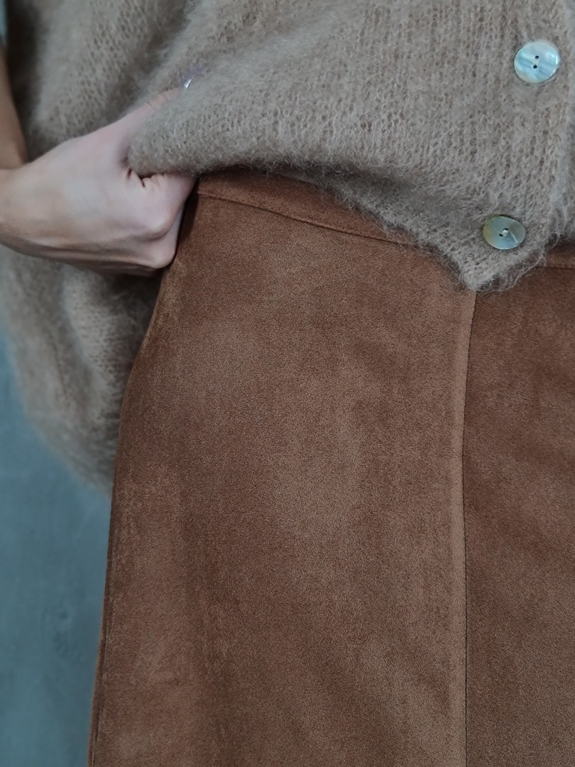 Юбка MIHO'S экозамша миди охра, фотография №4