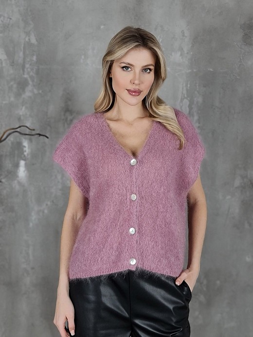 Жилет кид мохер плотная вязка пудра