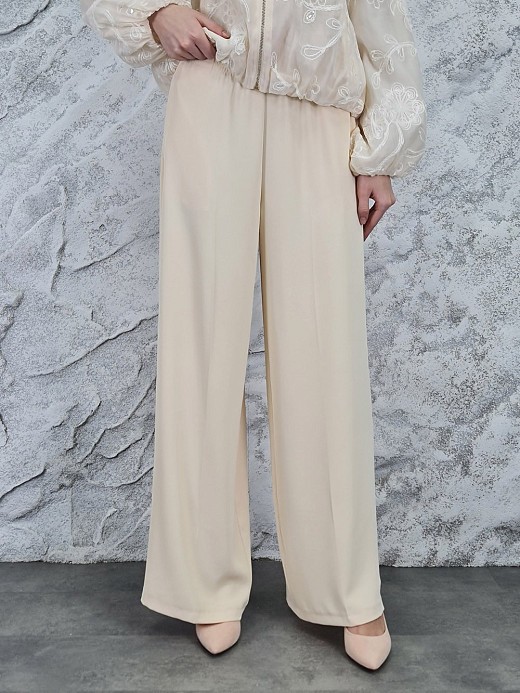 Брюки Imperial ткань холодок на резинке молочные