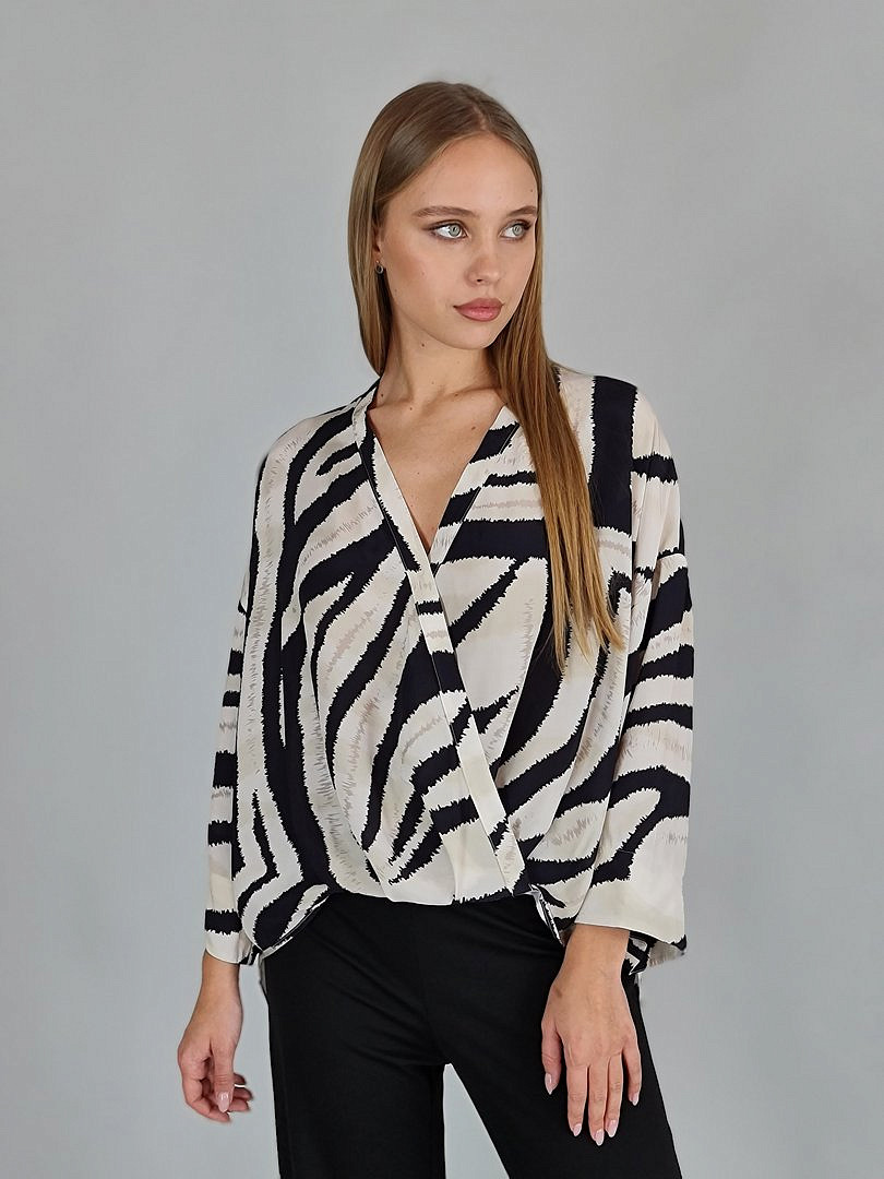 Блузка Imperial с принтом "Зебра" молочная, фотография №1