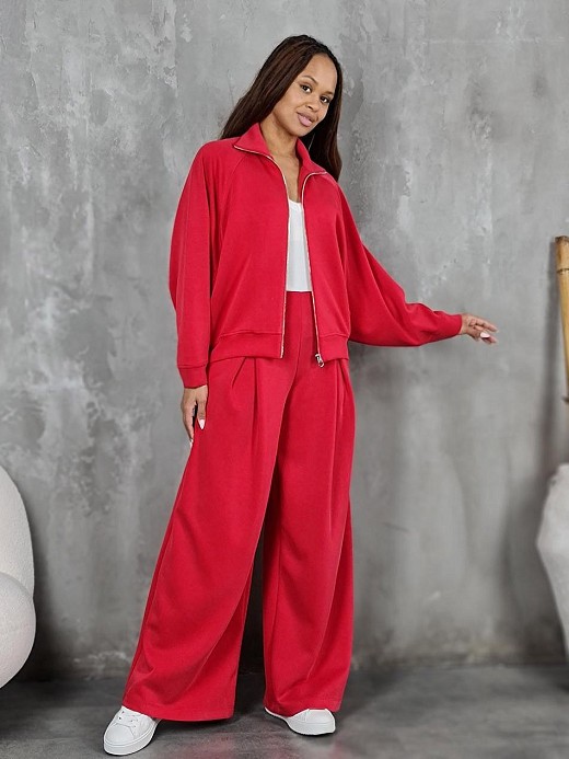 Костюм Imperial кофта на молнии и брюки красный