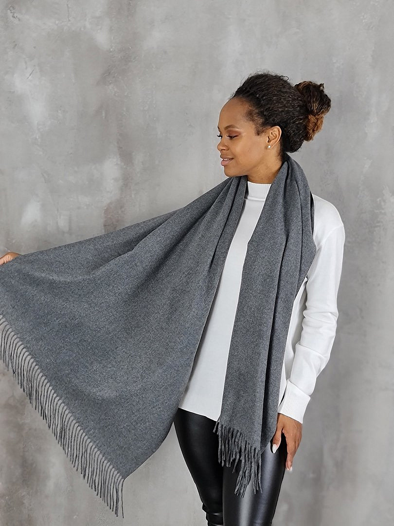 Палантин Grace однотонный серый, фотография №2