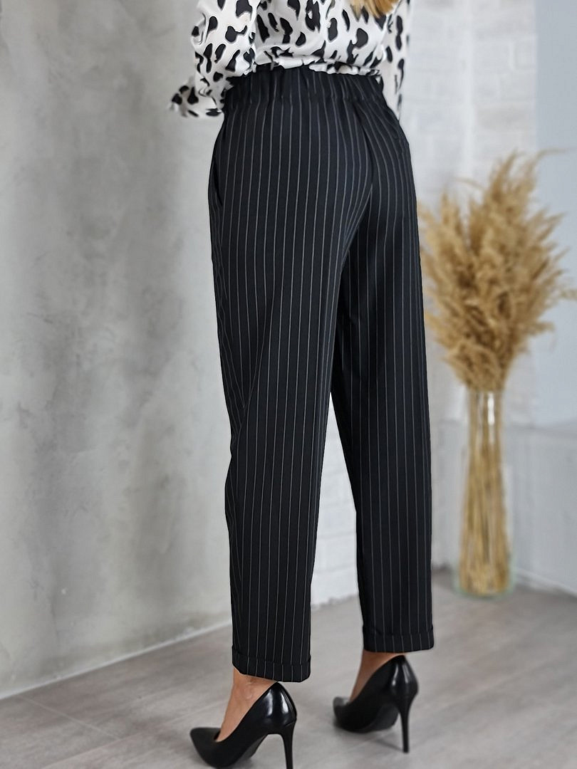Брюки Rinascimento в полоску с поясом на резинке чёрные, фотография №5