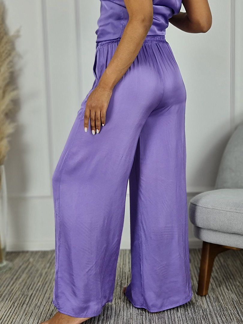 Костюм Vicolo атласный блузка и брюки лавандовый, фотография №5