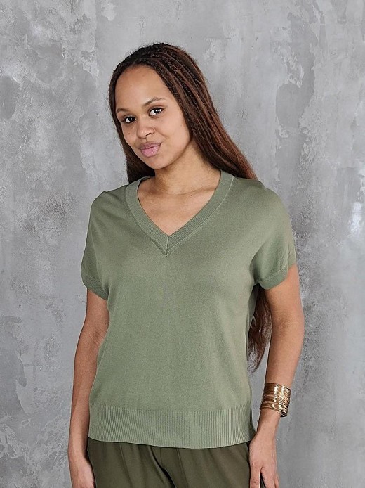 Джемпер Imperial короткий рукав v вырез оливковый