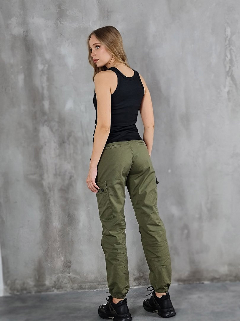 Брюки-джоггеры Defence из плотной ткани хаки, фотография №2